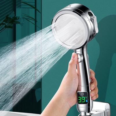 Smart Shower with Real-Time Temperature Display